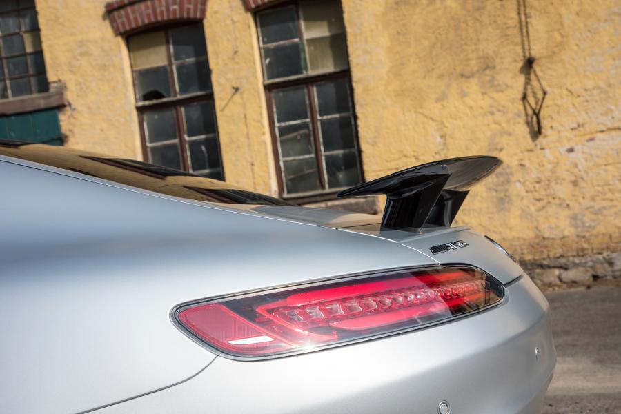 Детали экстерьера Mercedes-AMG GT S (C190) 2017 года  (фото 41 из 49)